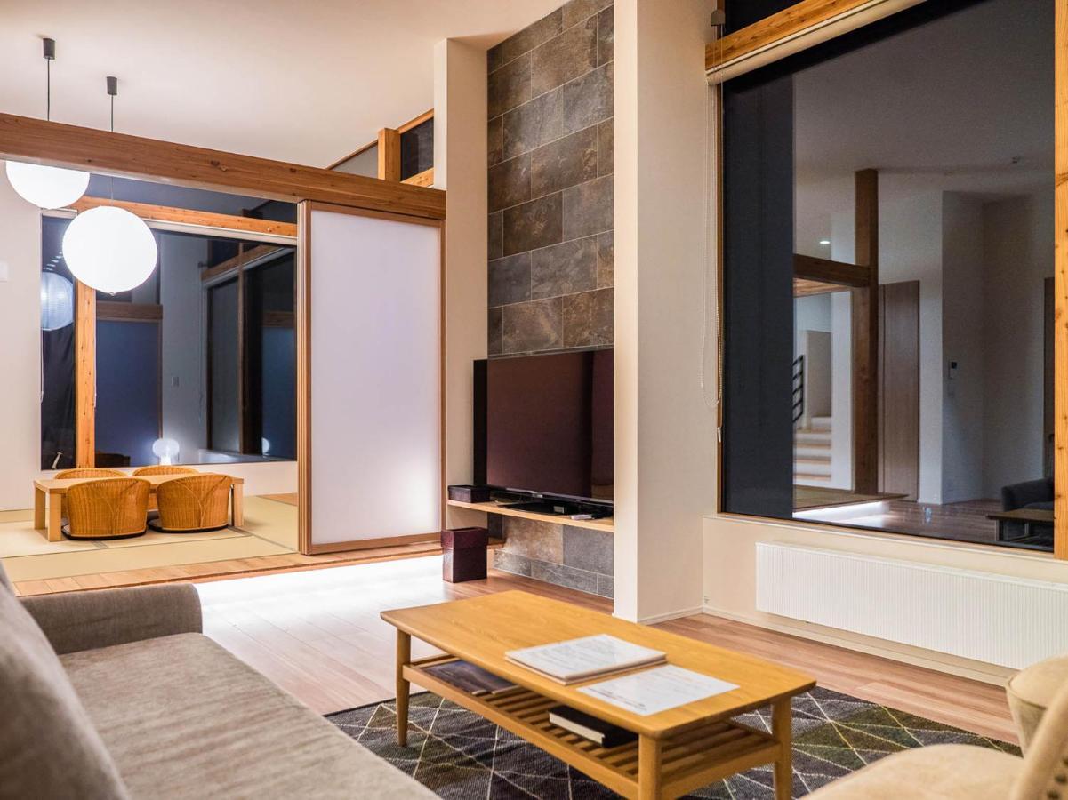 Aoyama Lodge Kutchan Bagian luar foto